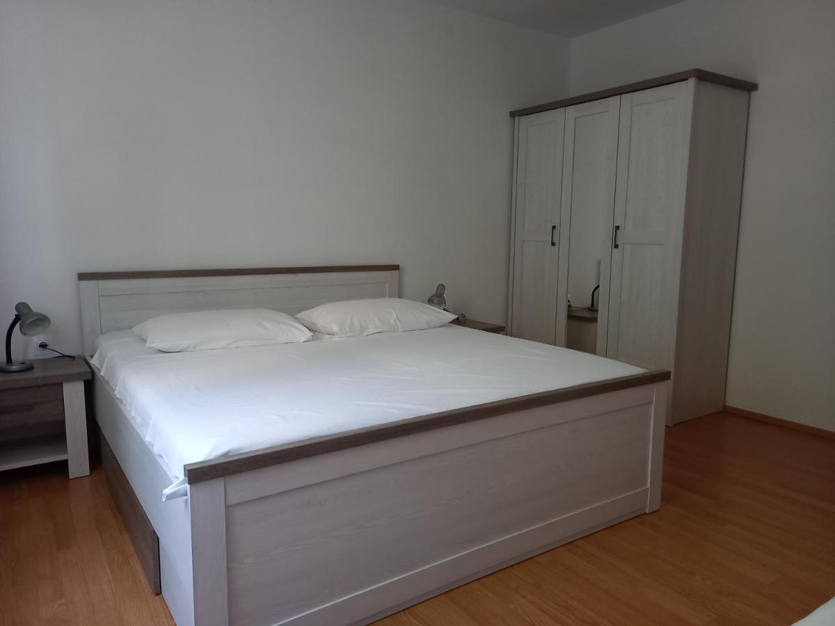 Apartmani Danica Biograd Na Moru Bagian luar foto